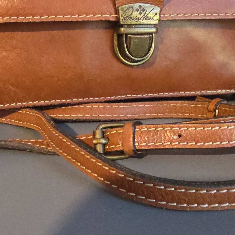 PATRICIA NASH Lanza Leather Crossbody/Clutch Bag - Picture 8 of 15